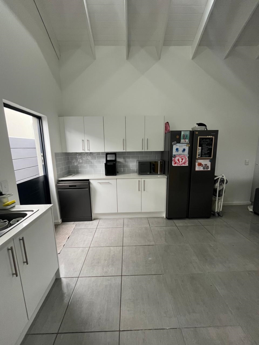 2 Bedroom Property for Sale in Anchorage Park Western Cape